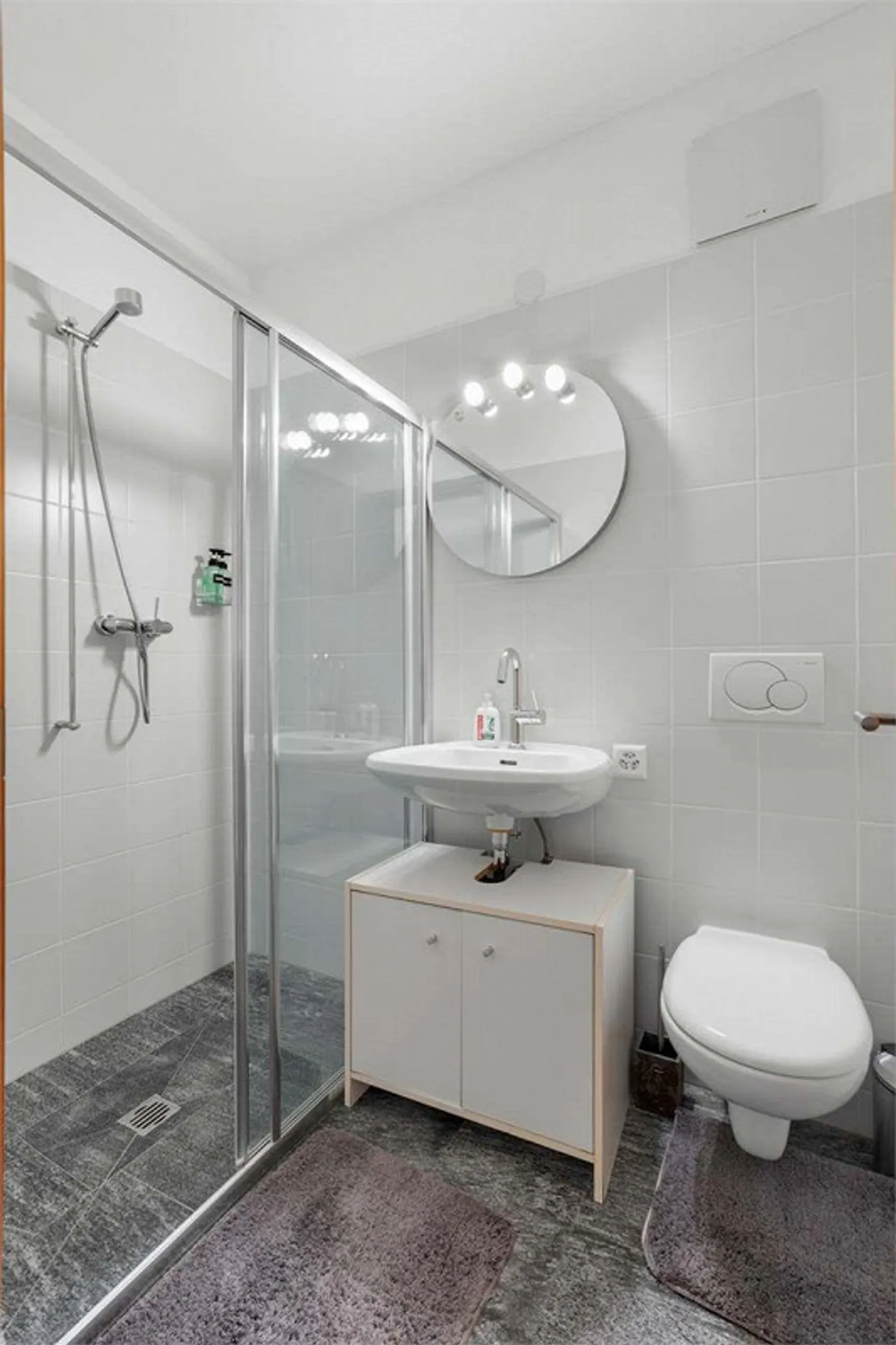 Giubiasco - Villa architecturale de prestige avec jacuzzi et design unique - Photo 11 sur 13