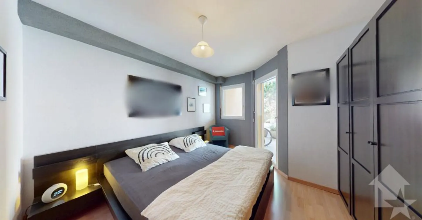 Bel appartement en terrasse avec un garage et une vue exceptionnelle ! - Foto 11 von 13