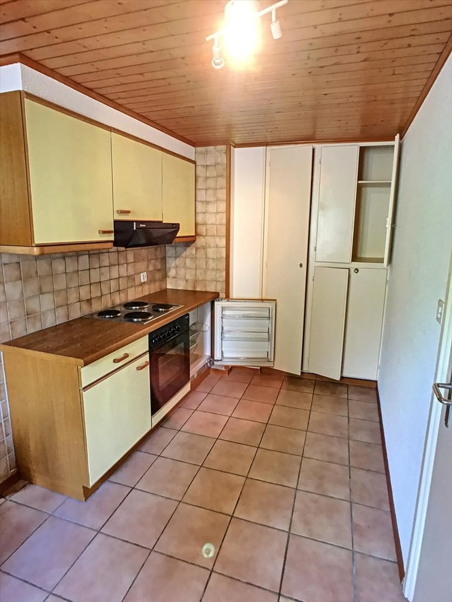 Reihenhaus mit 3 Wohnungen - Foto 6 von 12