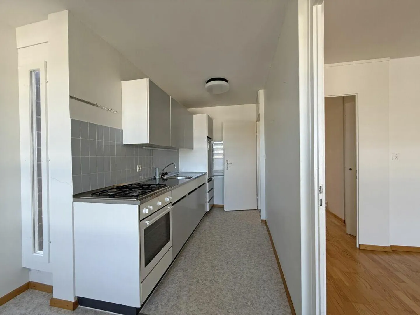 Appartamento 2.5 locali con vista sul verde - Foto 2 di 9