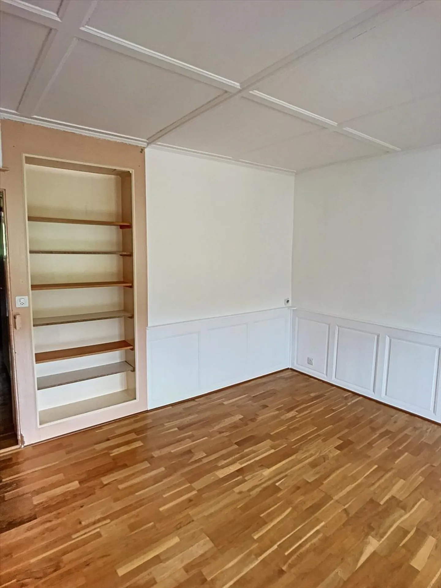 Reihenhaus mit 3 Wohnungen - Foto 11 von 12