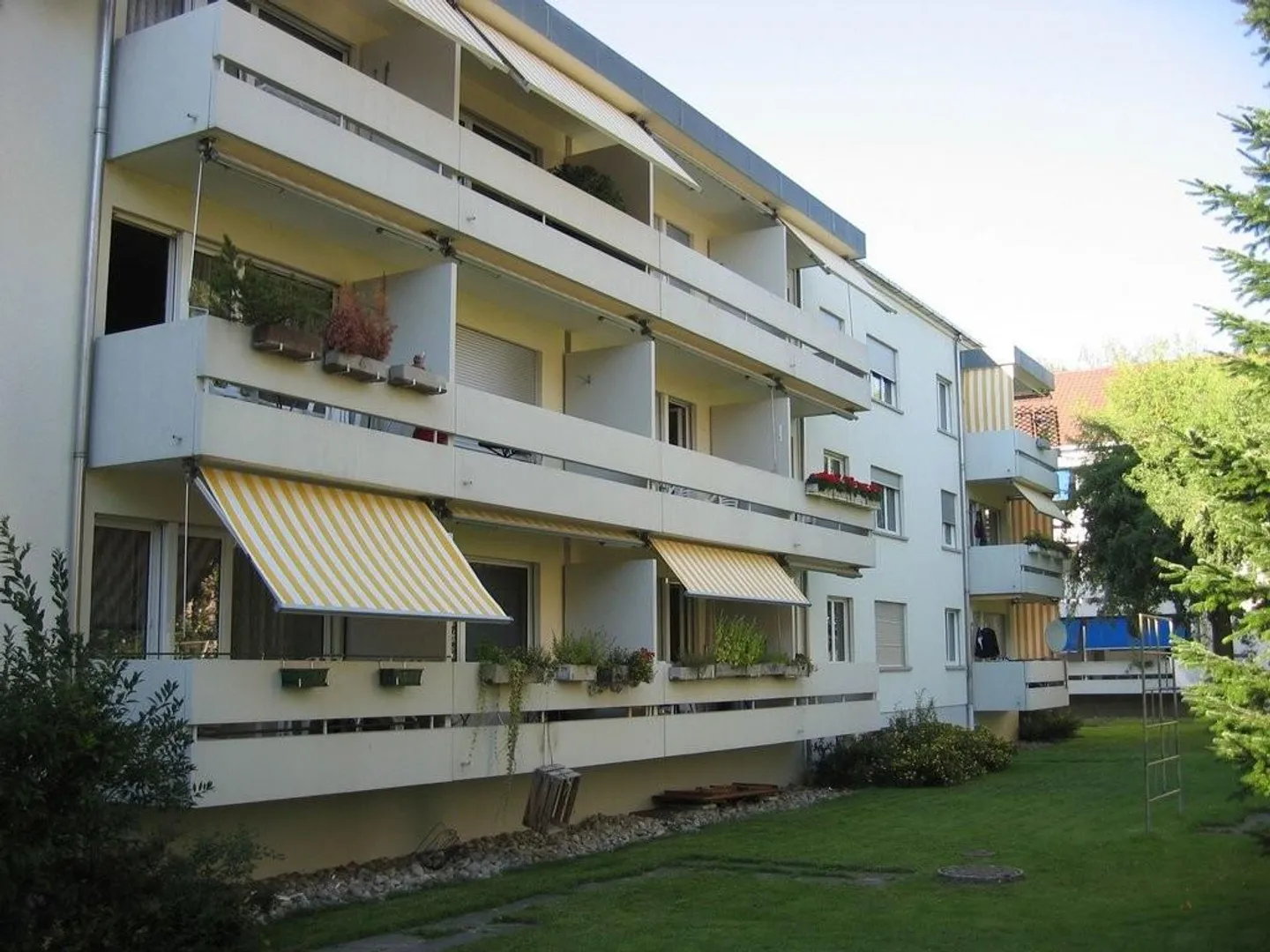 Great attic apartment - small but fine in the heart of Lyss - Photo 2 of 6