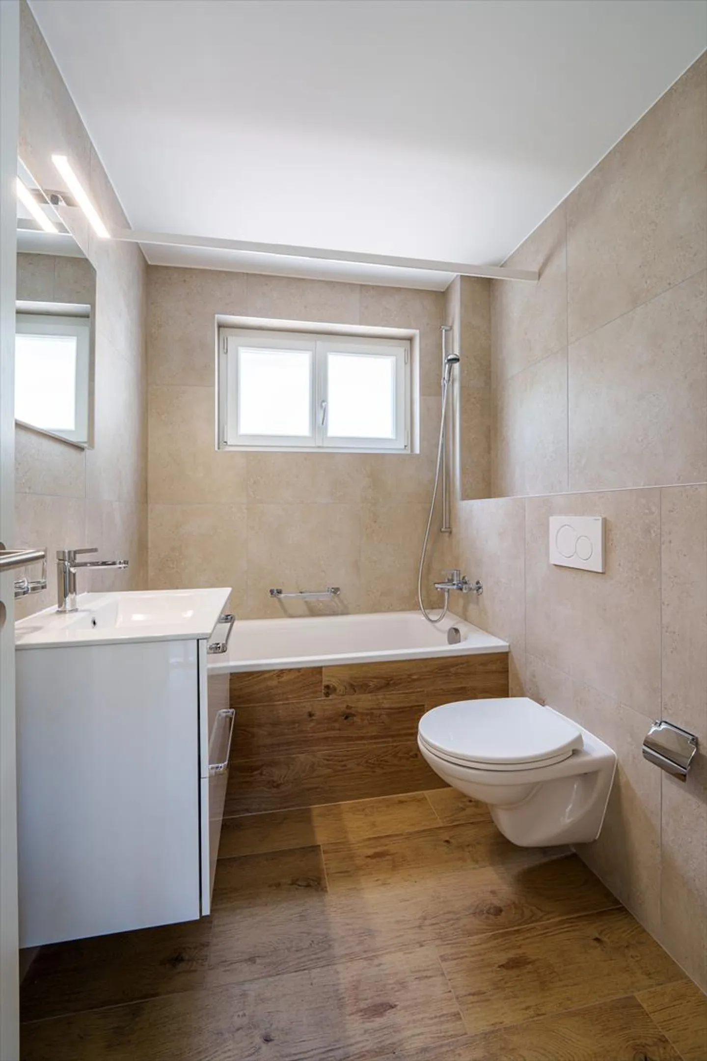 3.5 Room Apartment - Photo 4 of 6