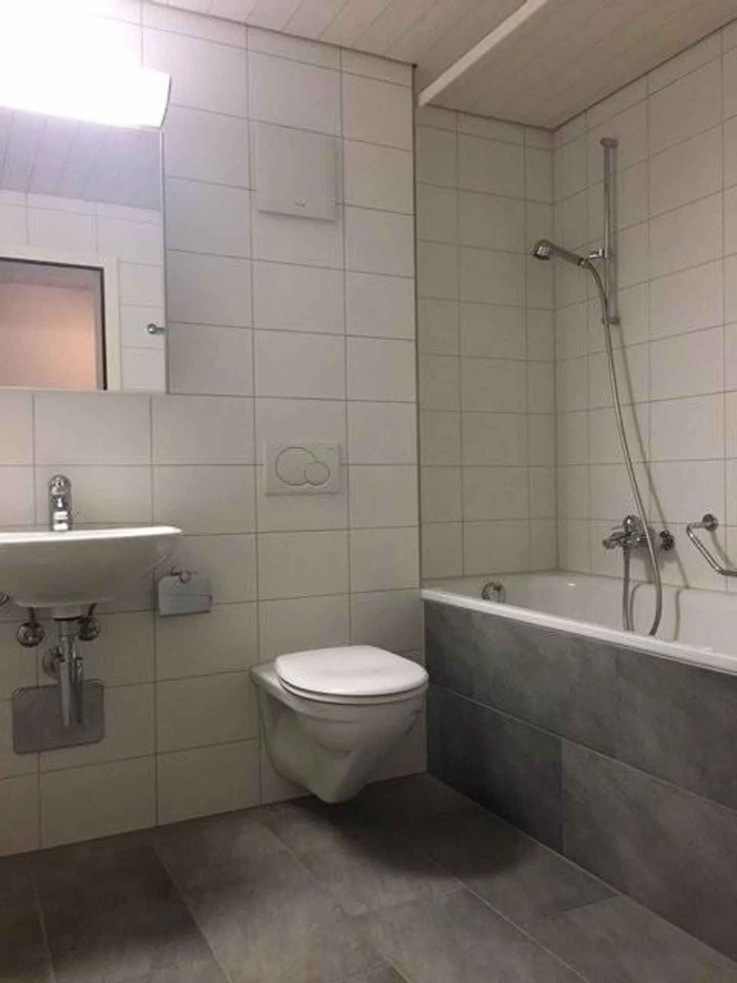 Great attic apartment - small but fine in the heart of Lyss - Photo 4 of 6