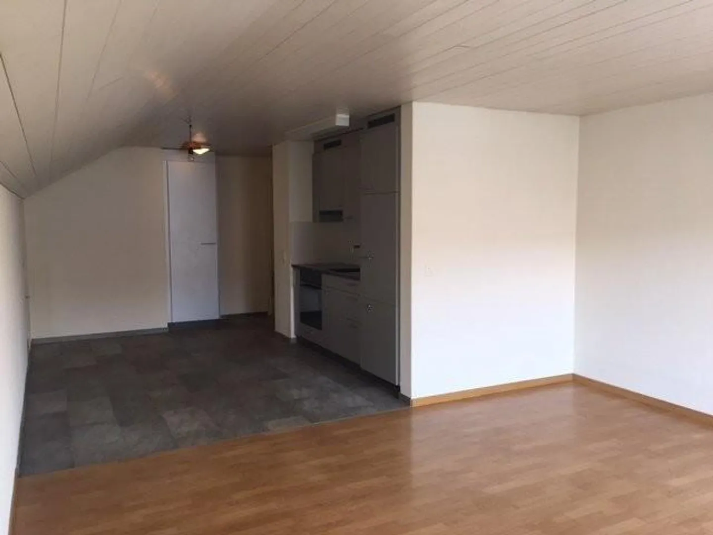 Great attic apartment - small but fine in the heart of Lyss - Photo 5 of 6