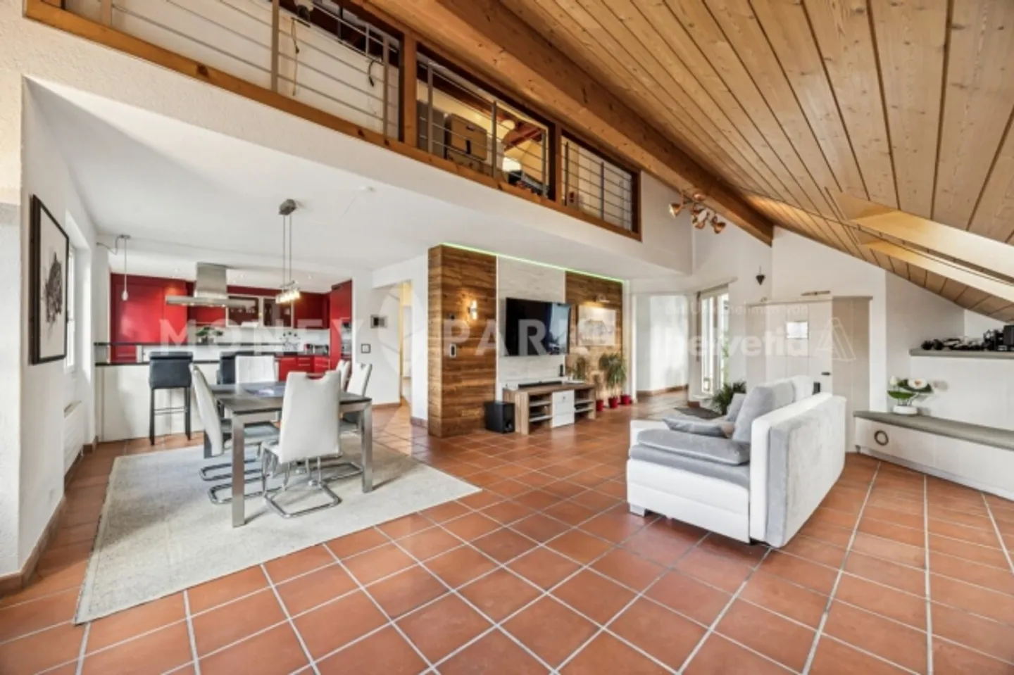 Maisonette esclusiva con galleria, sauna e tanto spazio per sentirsi bene - Foto 3 di 12