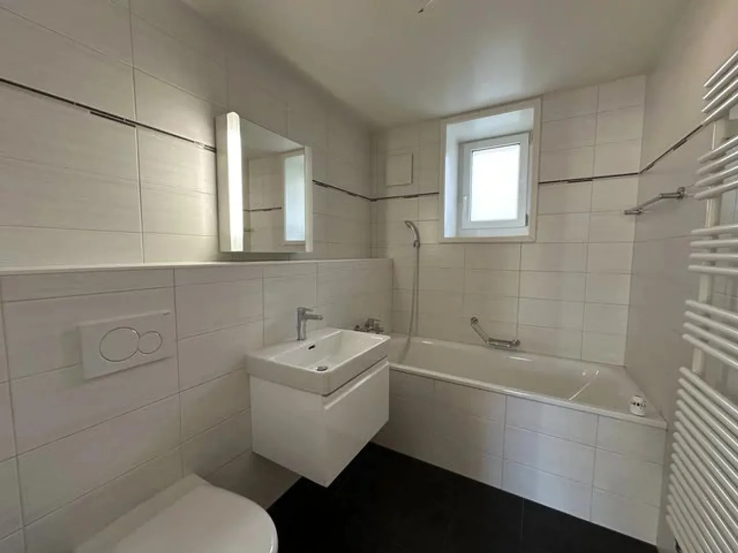 Appartamento di 4.5 locali, ca. 85m2 al 2° piano - Foto 8 di 9