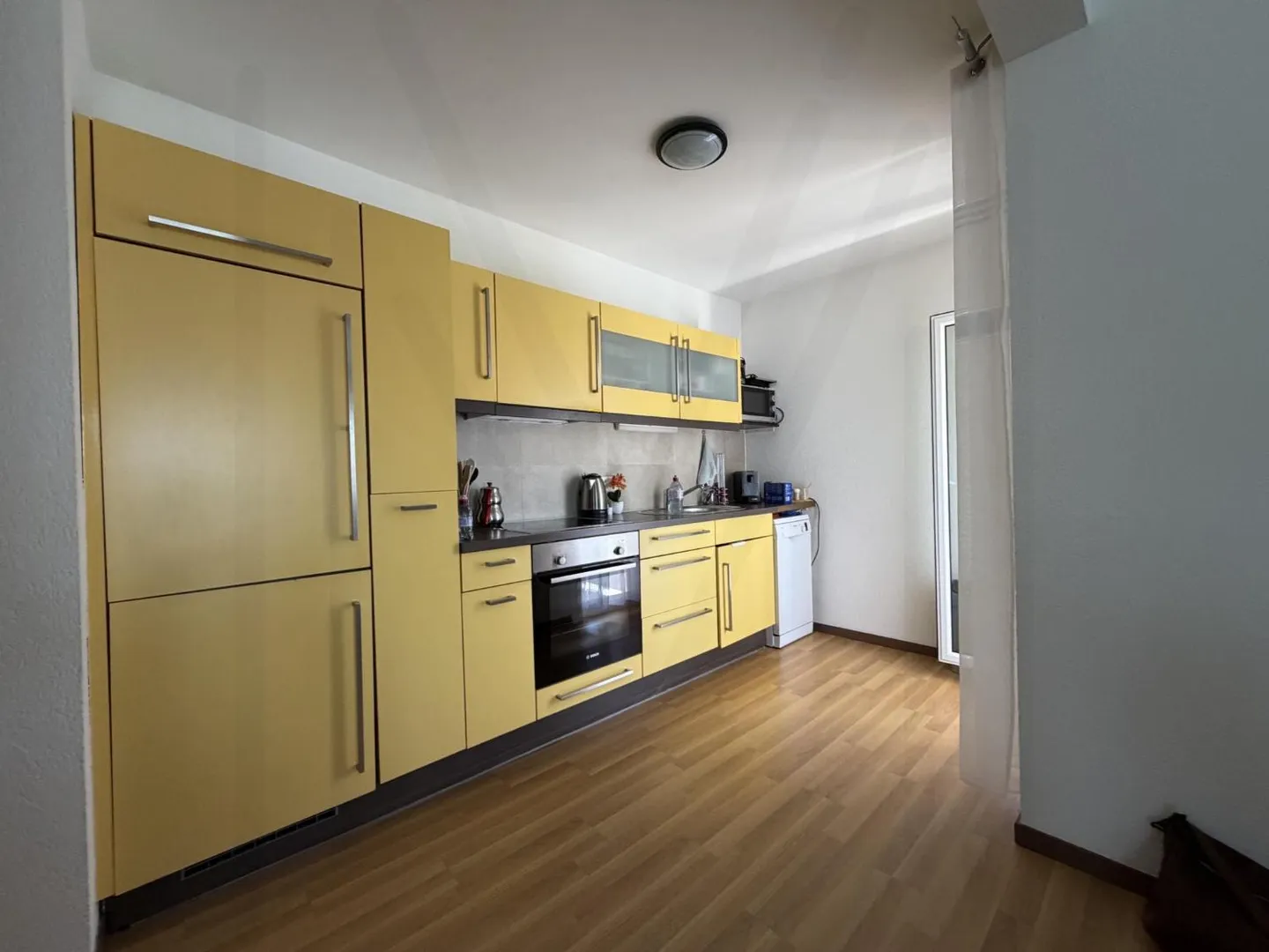 3.5 Room Apartment - Photo 3 of 9