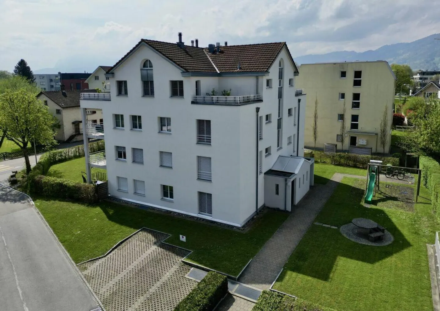 Attractive condominium in prime location - Photo 11 of 11