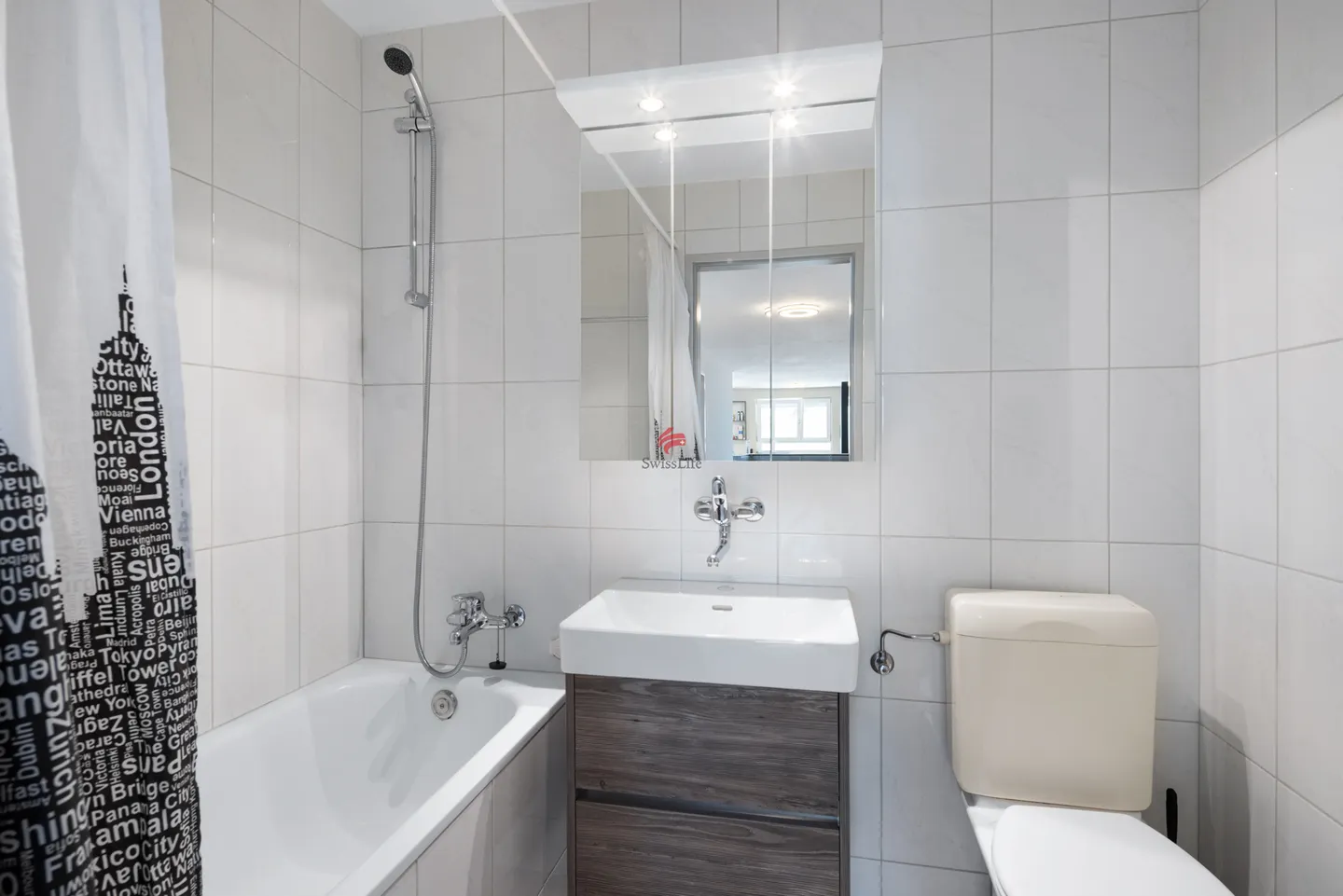 Charming Terrace House with Views - Photo 11 of 14