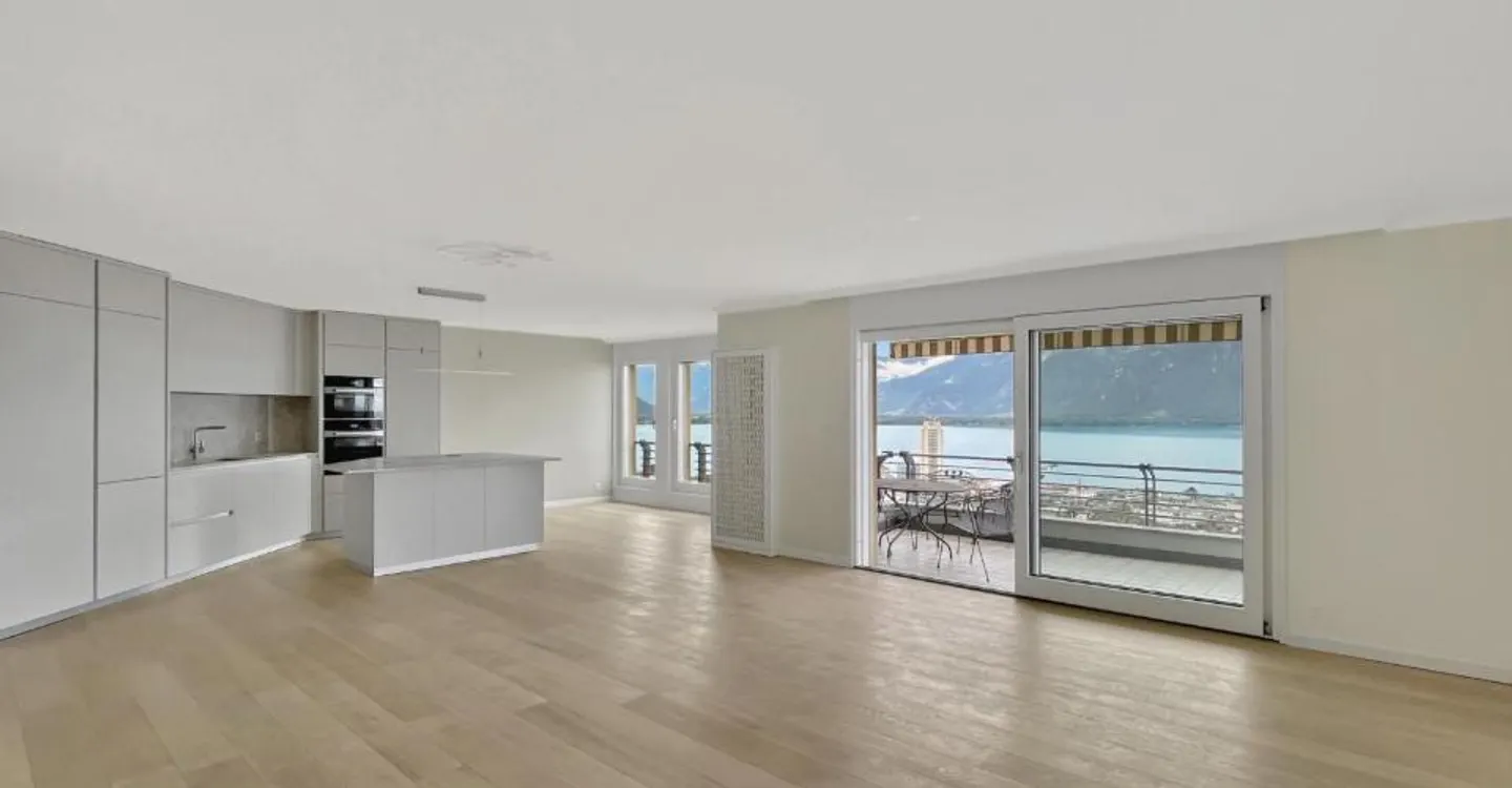 Appartement Contemporain avec Vue sur le Lac - Photo 3 sur 12