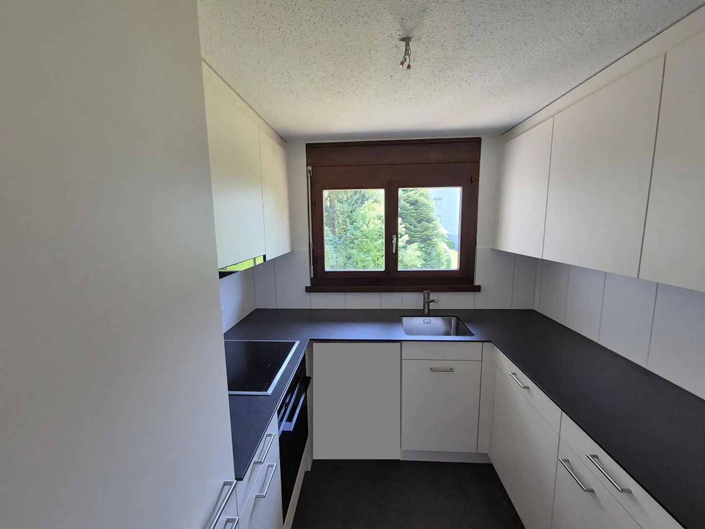 Renovierte Wohnung mit Garten - Foto 2 von 10