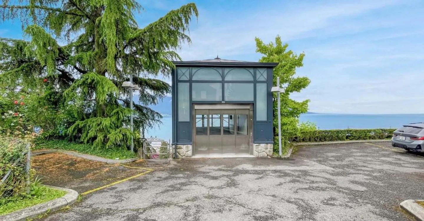Appartement Contemporain avec Vue sur le Lac - Photo 10 sur 12