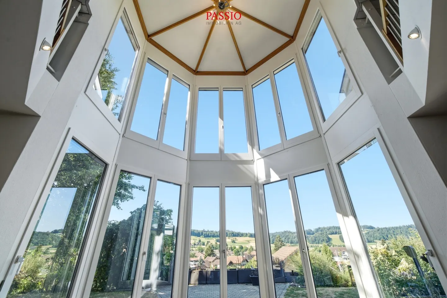 A villa of the highest class with space for your living dreams - Photo 10 of 19