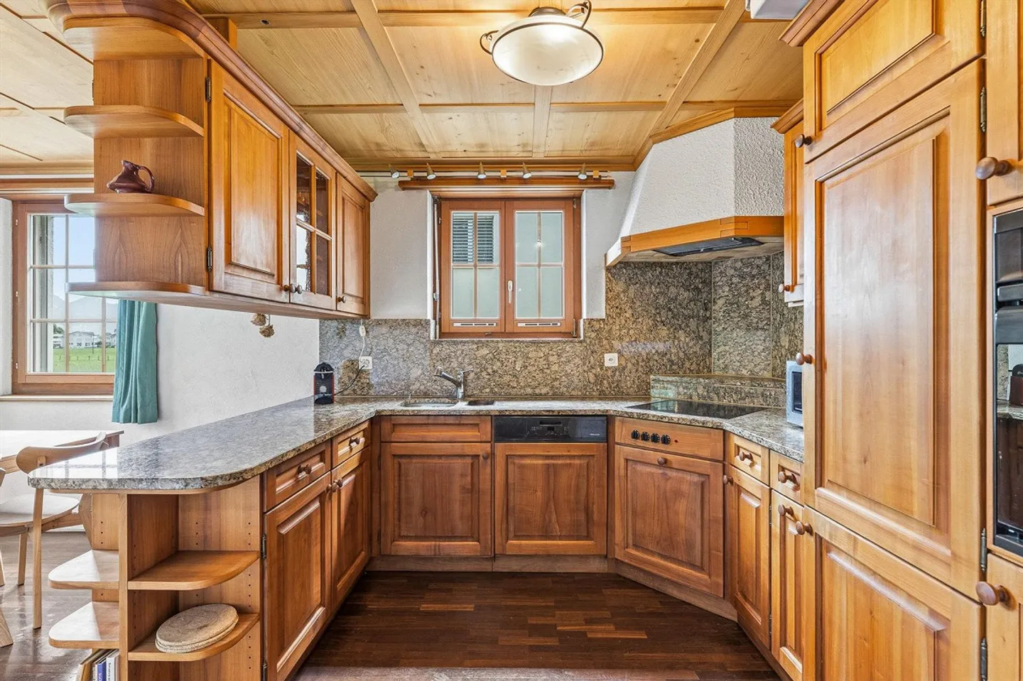 Stans: 6.5-Room End Row House with Far View and Sun - Photo 3 of 13