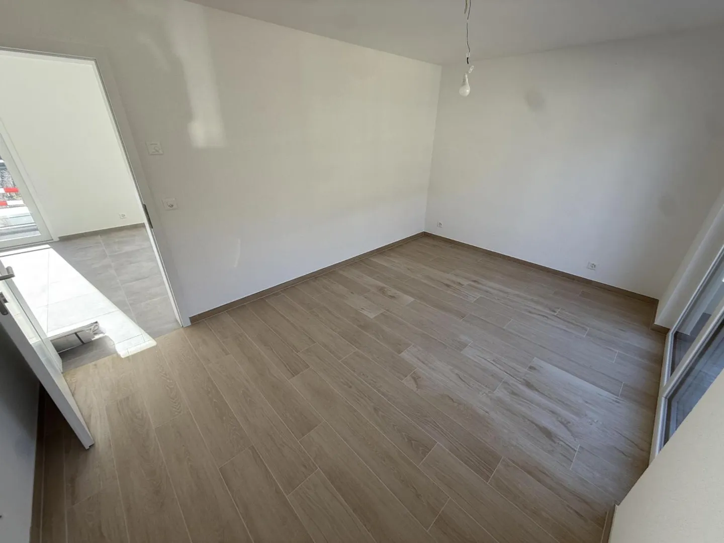 Neue 2,5-Zimmer-Wohnung ideal gelegen in Salgesch - Foto 4 von 5