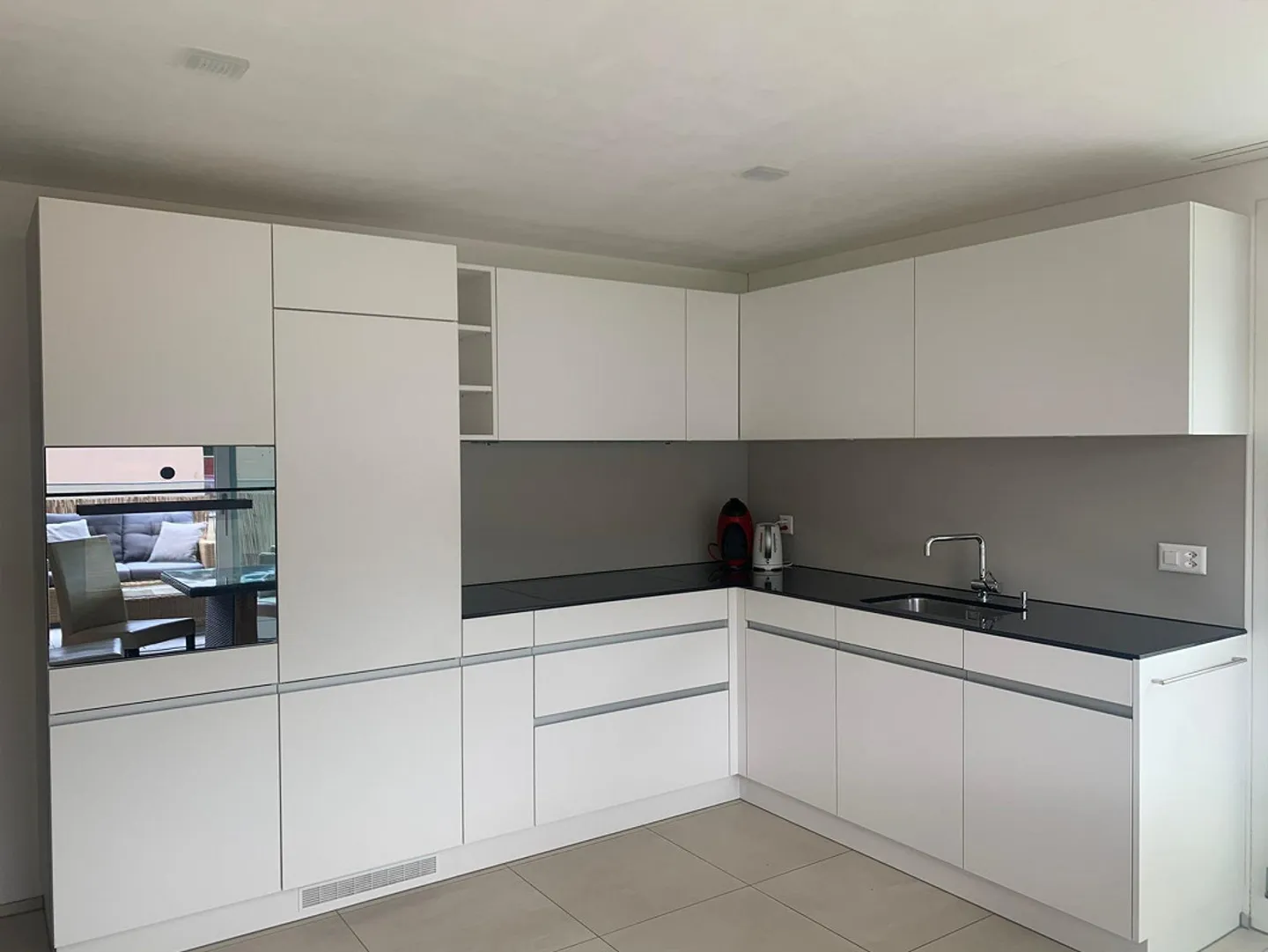 Modernes Apartment mit Seesicht - Foto 3 von 4