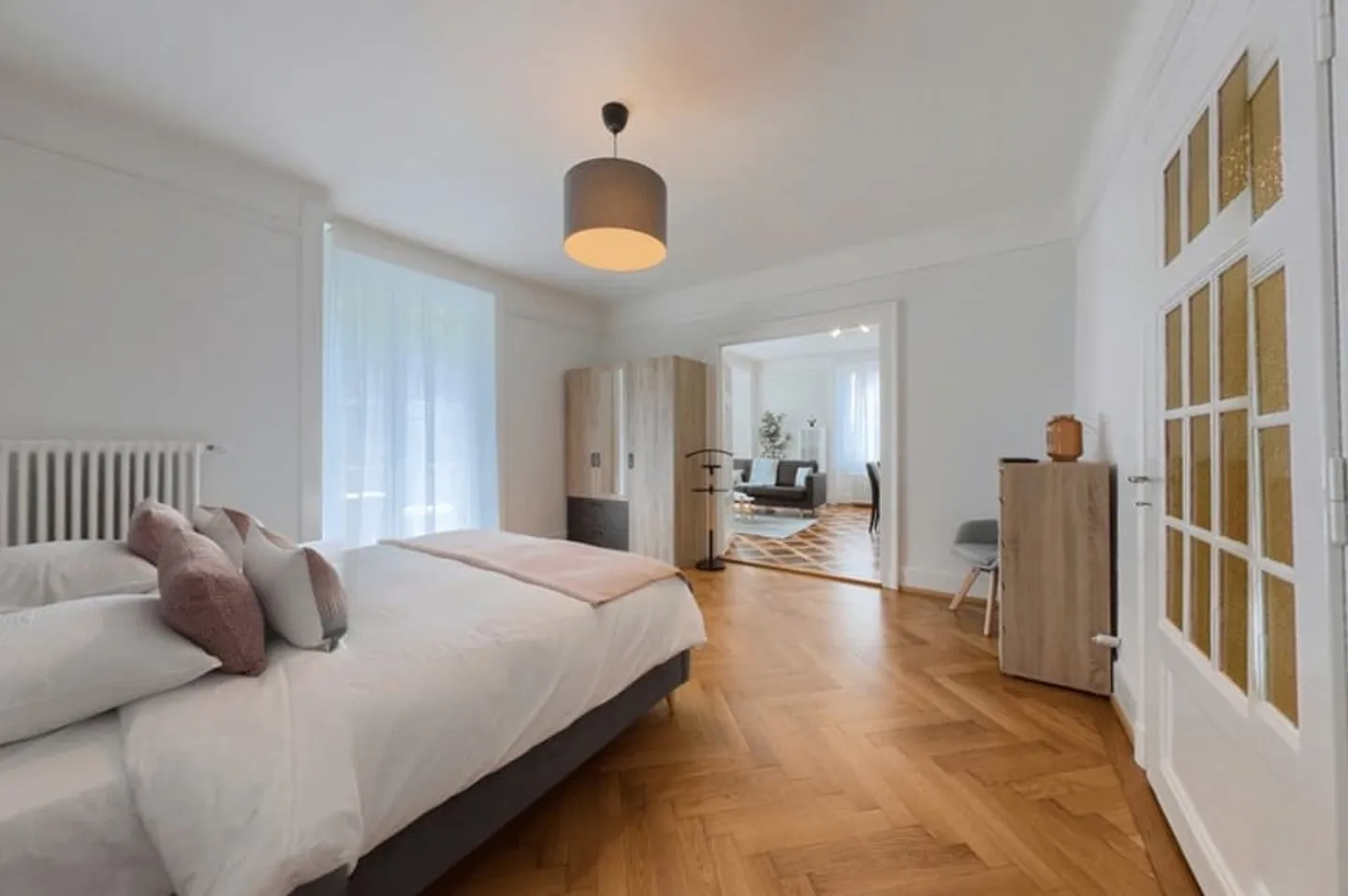 Appartement meublé à seulement 5 minutes du lac - Photo 3 sur 11