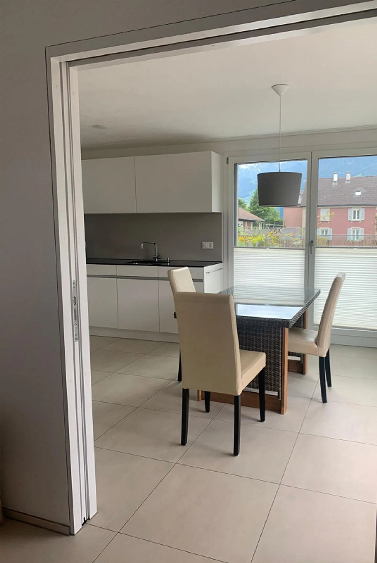 Modernes Apartment mit Seesicht - Foto 4 von 4