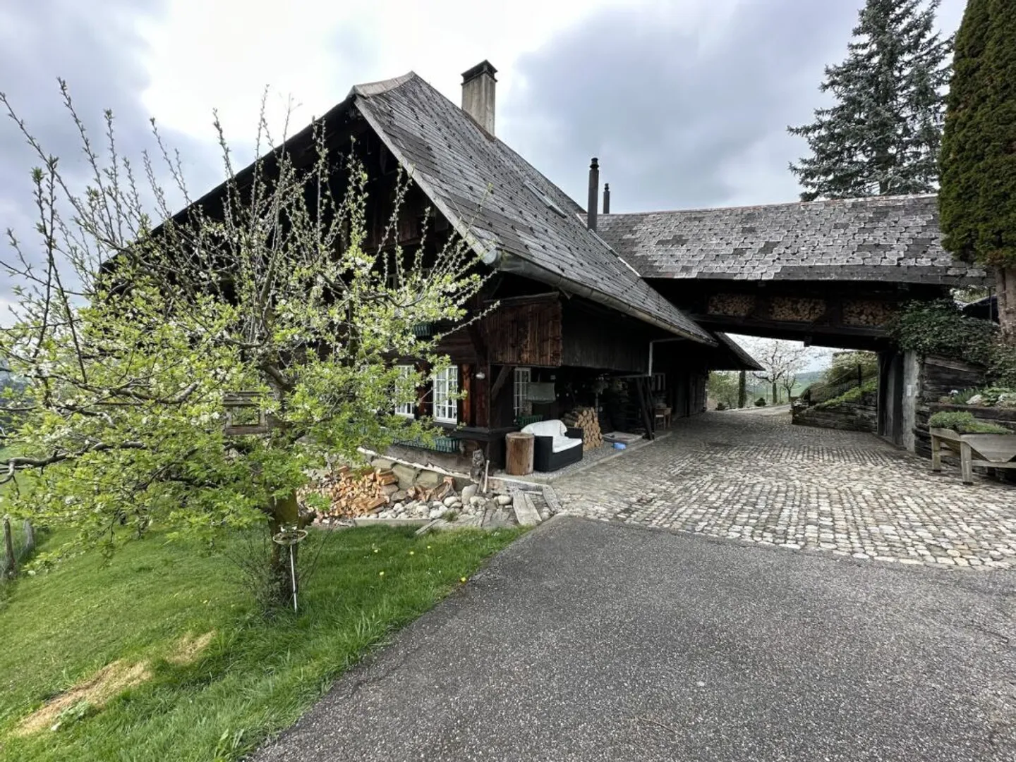Ancien Ferme - Espace pour Votre Rêve de Vie - Photo 1 sur 13