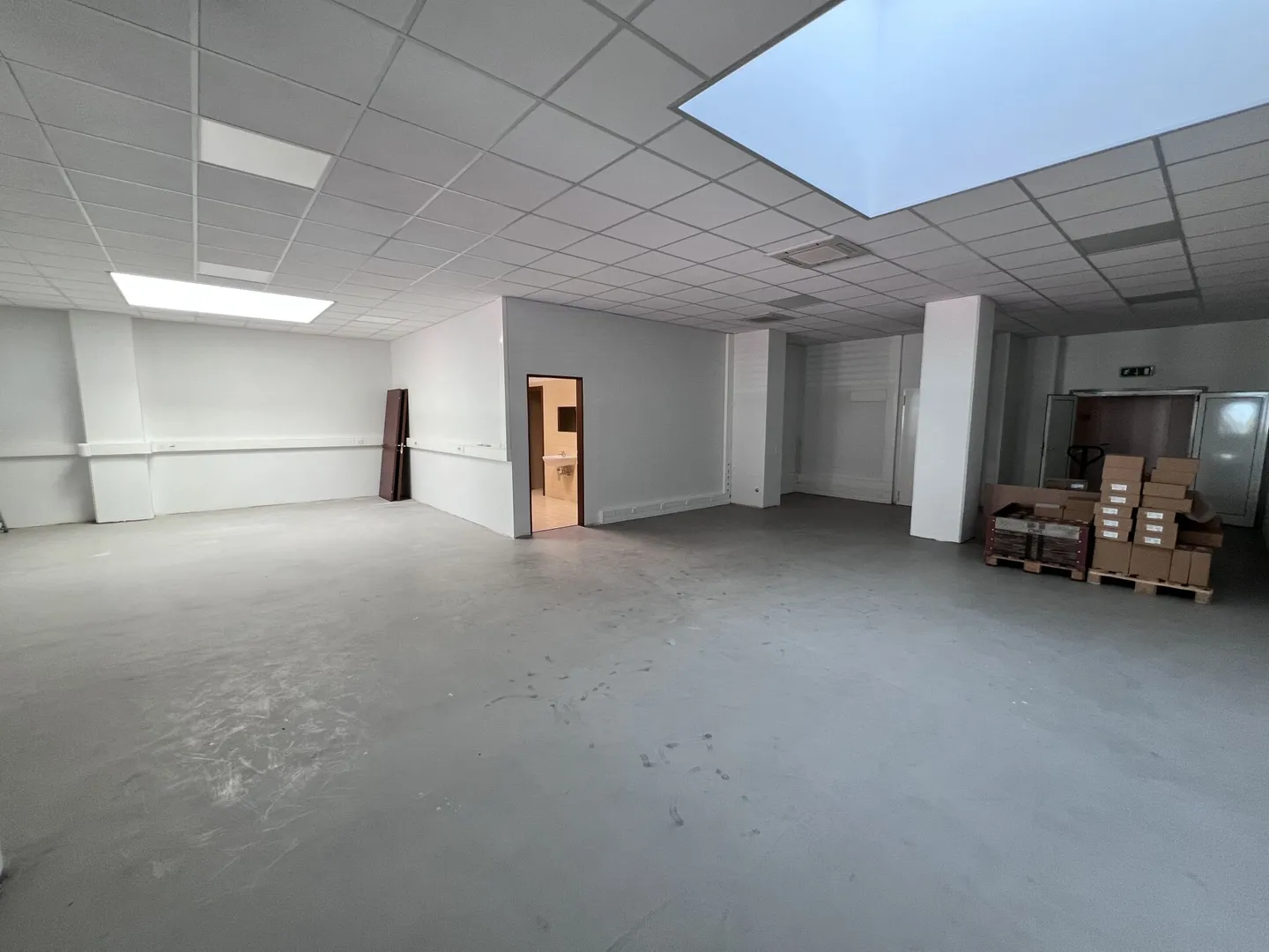 Ufficio vicino all'uscita autostradale di Lugano Nord - Foto 4 di 5