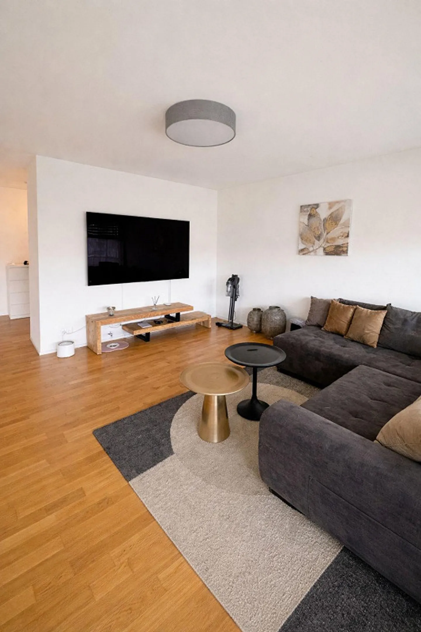 Appartamento moderno di 4,5 stanze - Foto 3 di 8