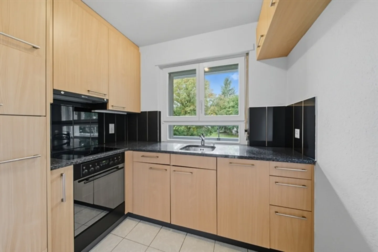 Bien entretenu et abordable dans la petite ville - Photo 4 sur 8