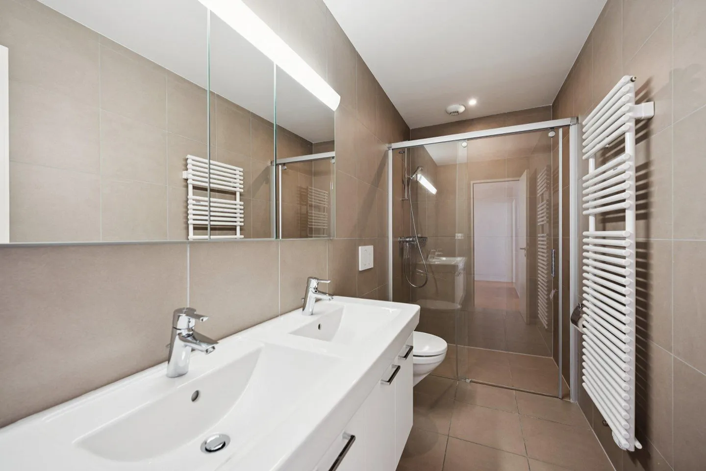 Superbe Attique avec Deux Terrasses - Photo 5 sur 13