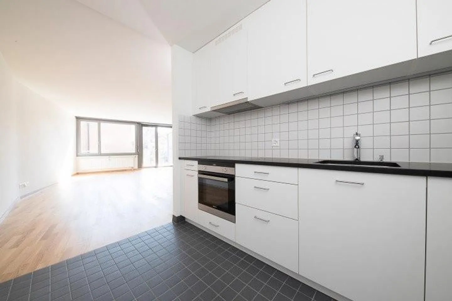 Appartement 1.5 pièces rénové - Photo 2 sur 7
