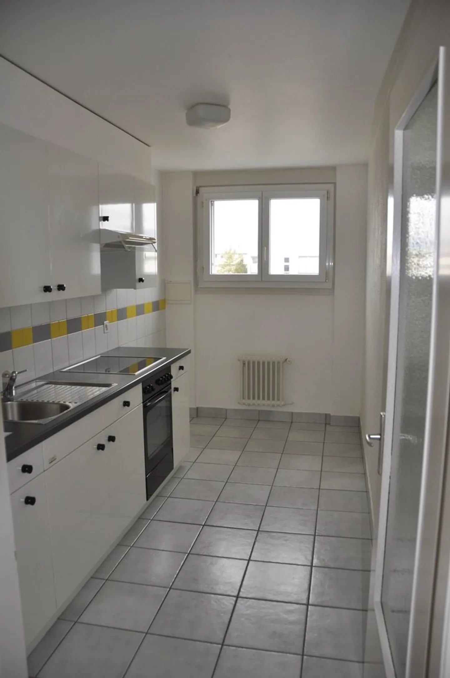 Apartment for rent - Photo 8 of 10