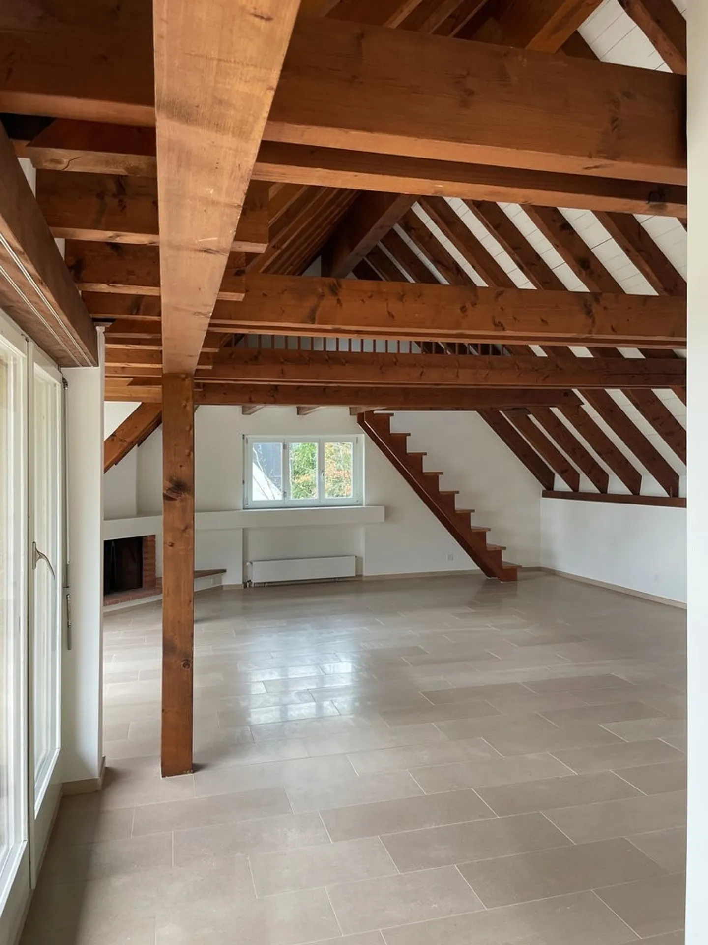 Family-friendly living at Zürichberg / 6 rooms with style - Photo 4 of 12