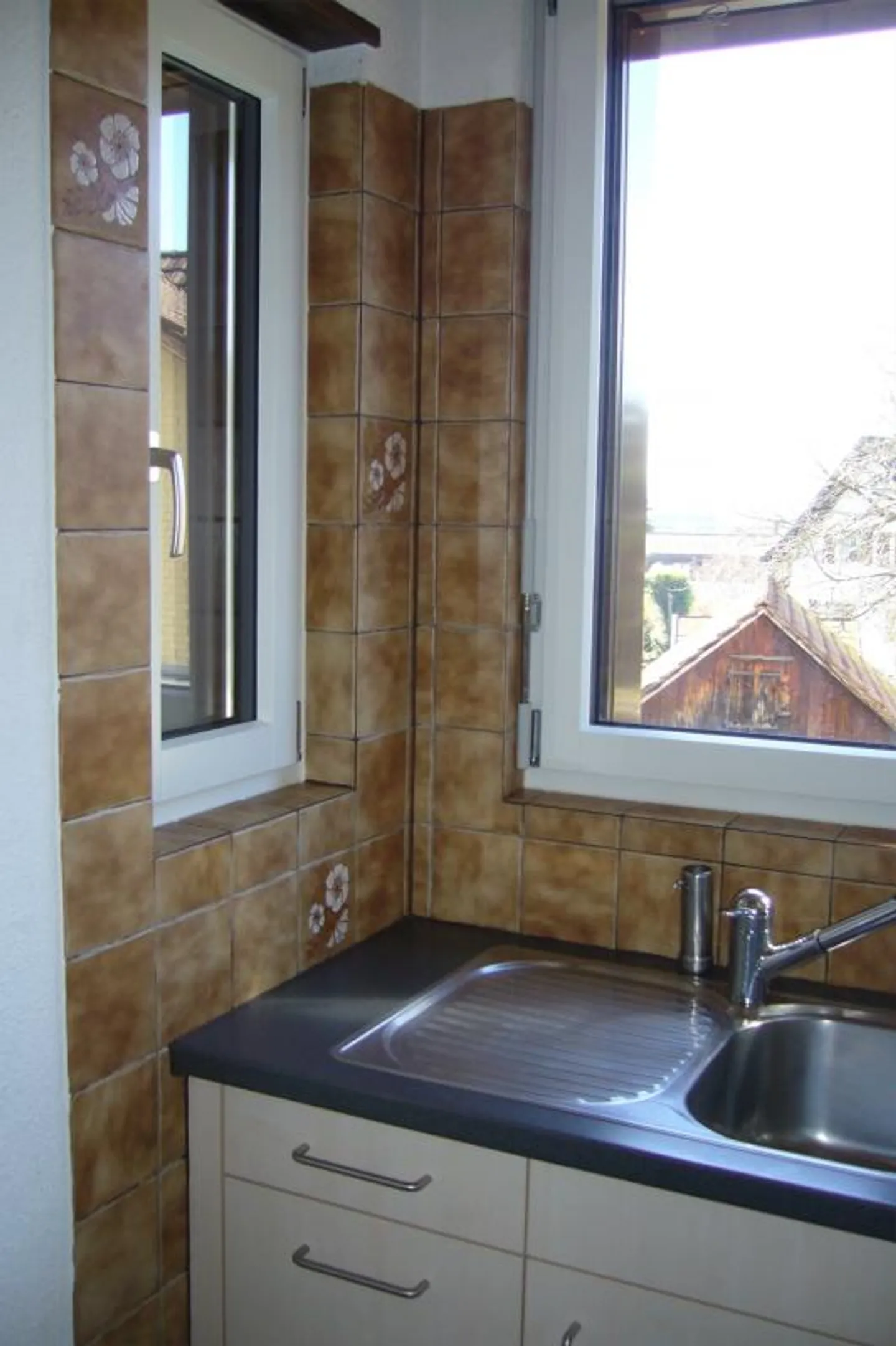 Belle appartement de 3,5 pièces au 1er étage au centre de Rebstein - Photo 3 sur 11