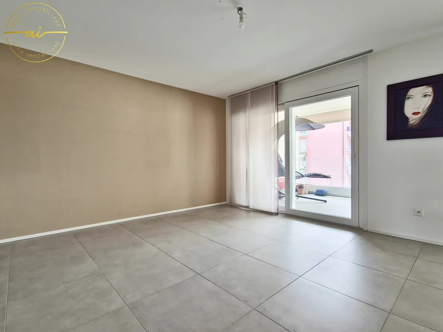 Appartamento moderno con terrazza - Foto 5 di 11
