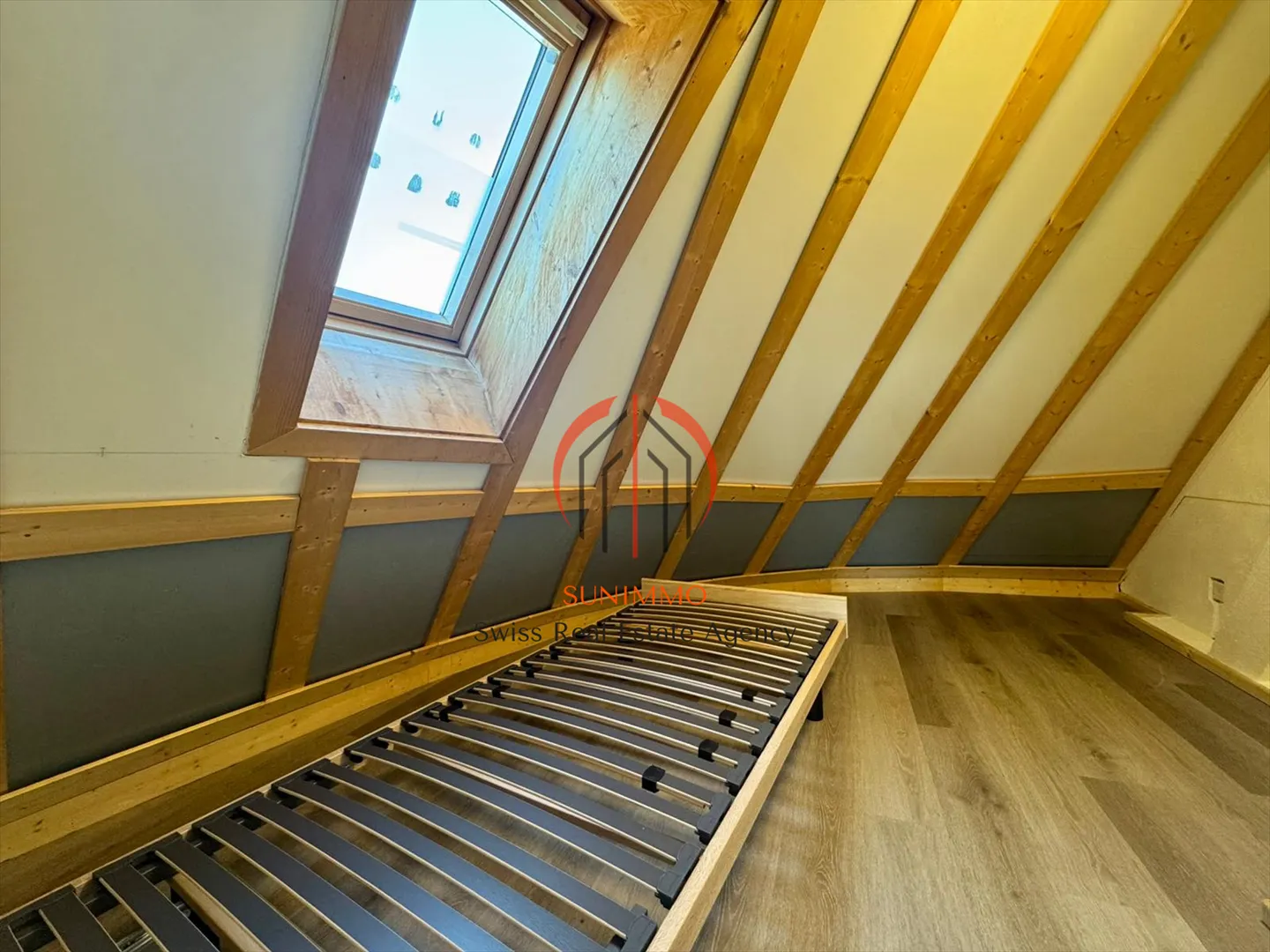 Attico 2.5 stanze - Foto 4 di 7