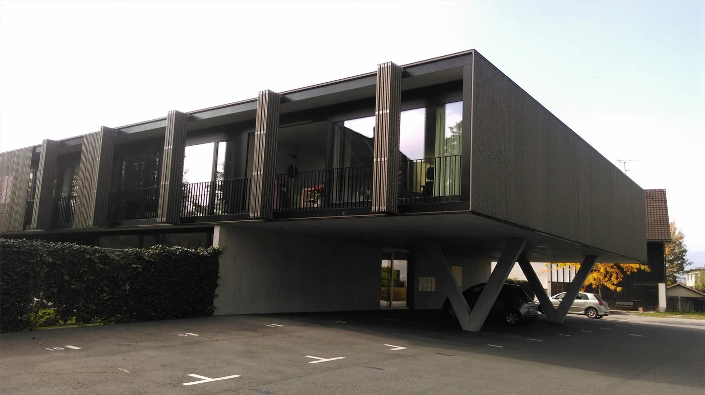 Geräumige Wohnung mit Balkon - Foto 3 von 15