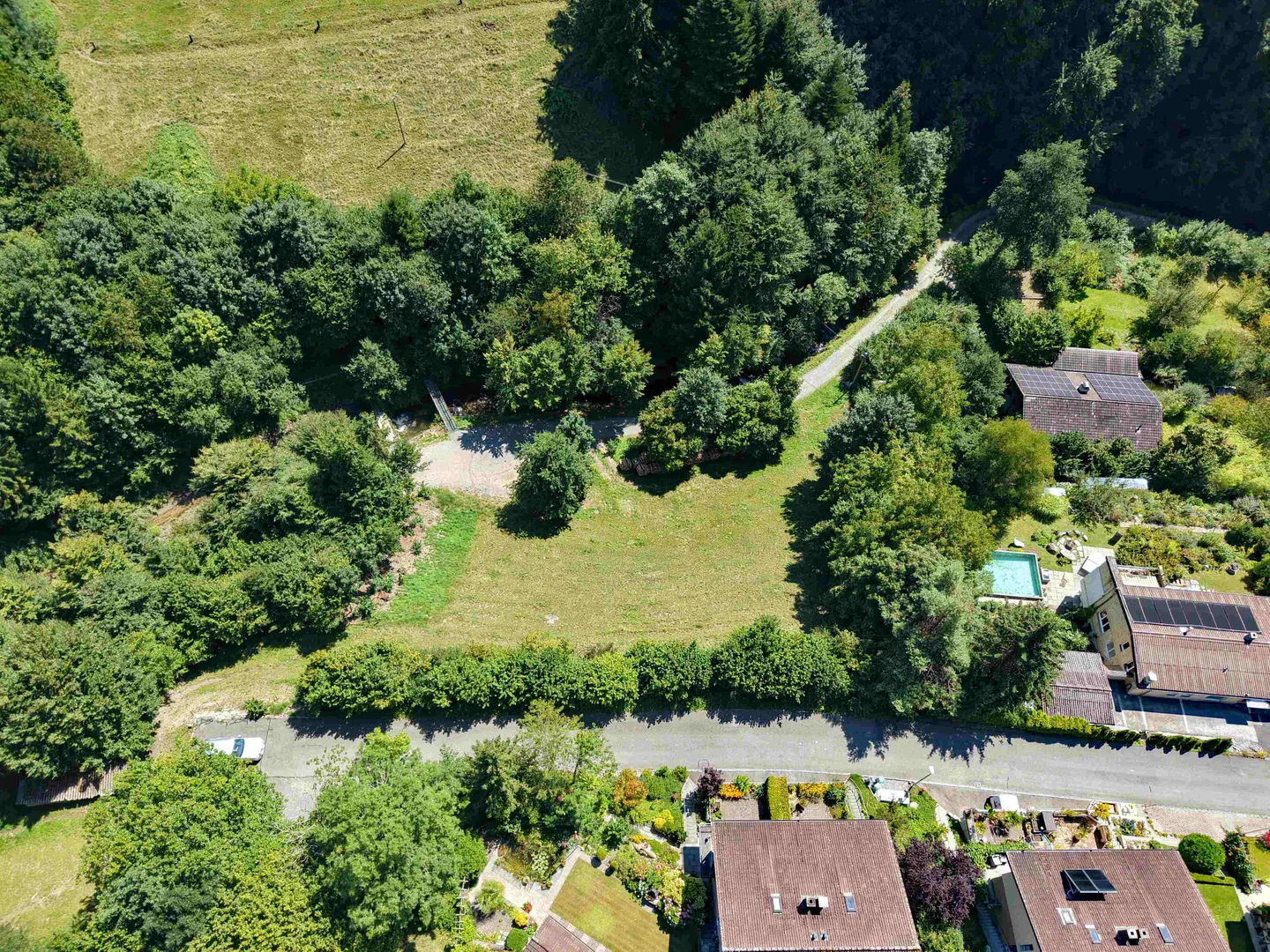 Terrain spacieux avec vue - Photo 5 sur 10