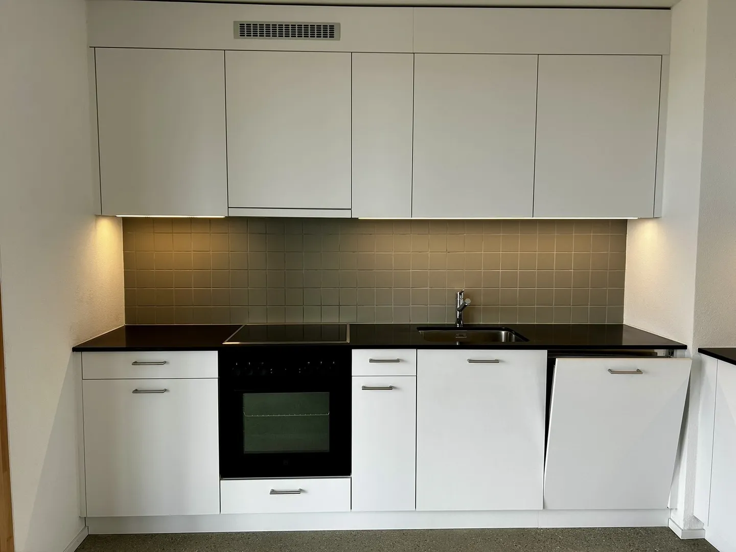 Bel appartement de 4.5 pièces - Photo 3 sur 15