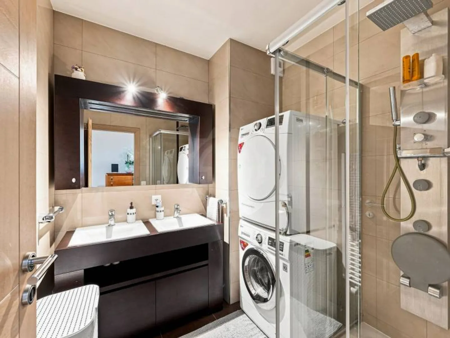 Charmant Appartement à Meyrin - Photo 8 sur 12