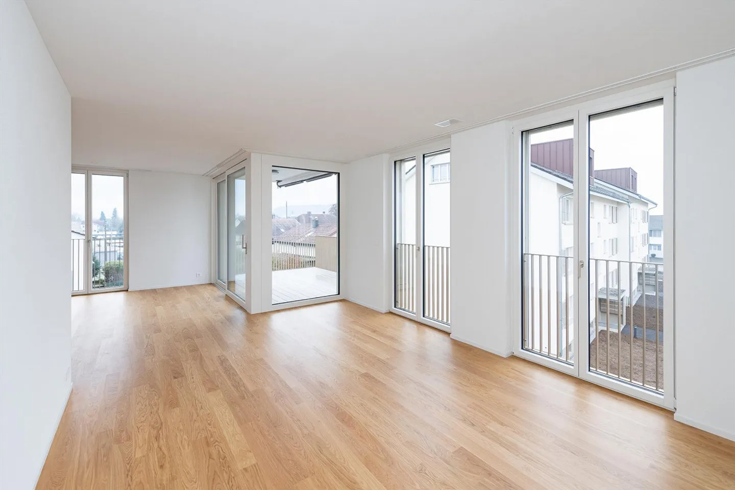 Modernes Minergie-Apartment - Foto 1 von 12