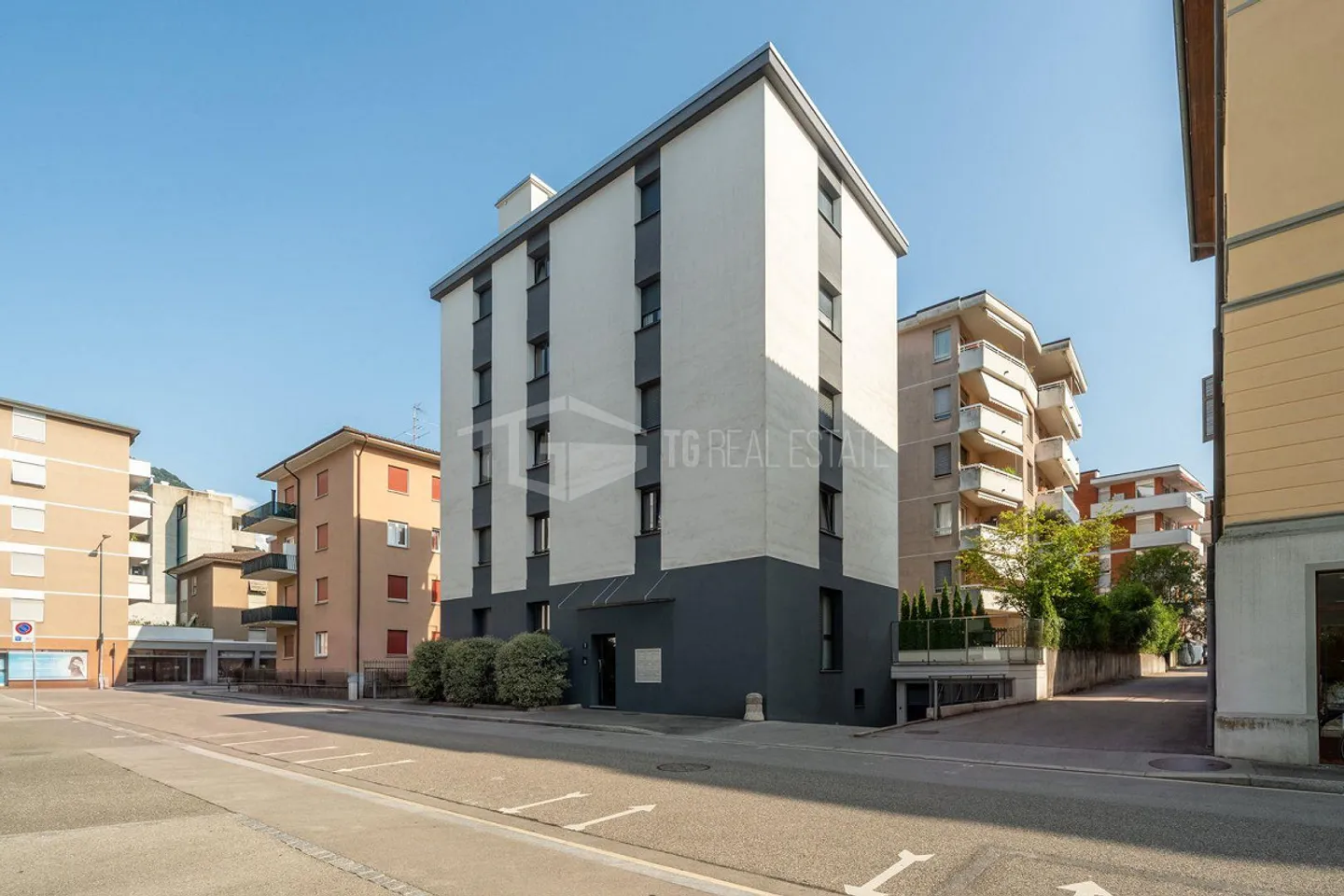 MÖBLIERTE 2,5-ZIMMER-WOHNUNG - Foto 1 von 10