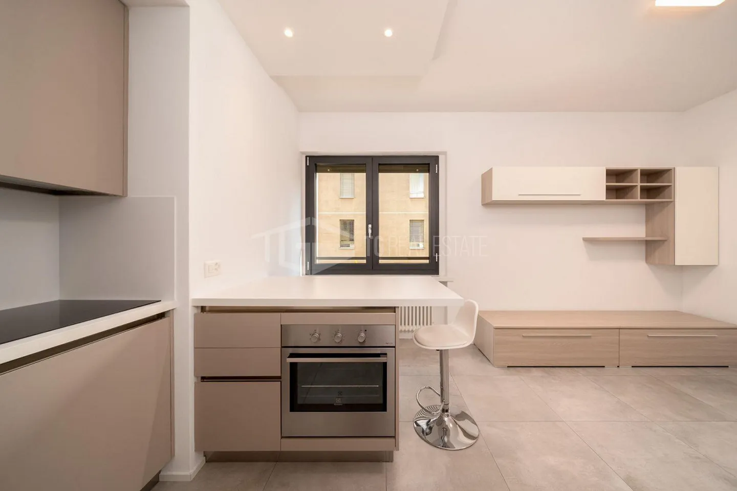 MÖBLIERTE 2,5-ZIMMER-WOHNUNG - Foto 3 von 10