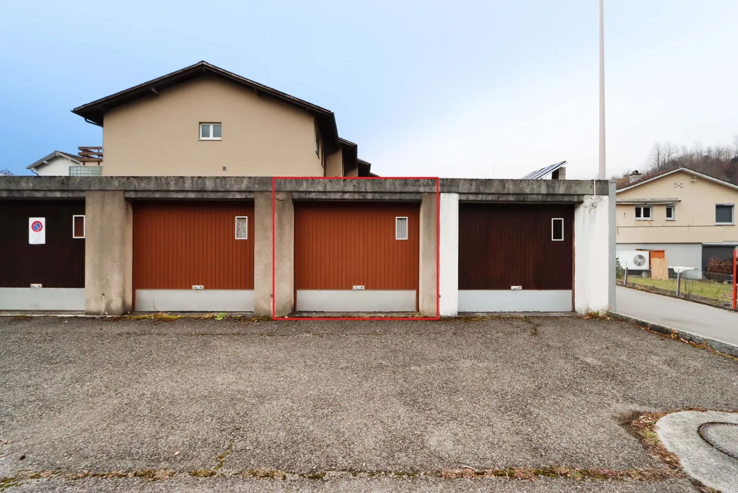 Charming terraced house with garden in a family-friendly location in Netstal GL - Photo 7 of 8