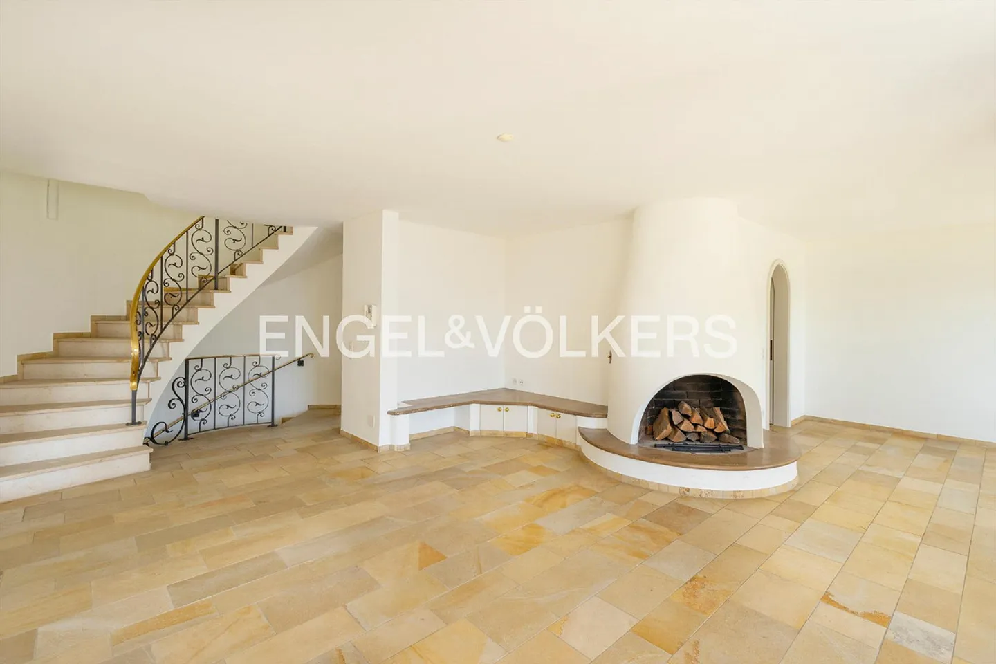 Sonnige Frank-Villa mit unverbaubarem Traumseeblick (94) - Foto 4 von 17