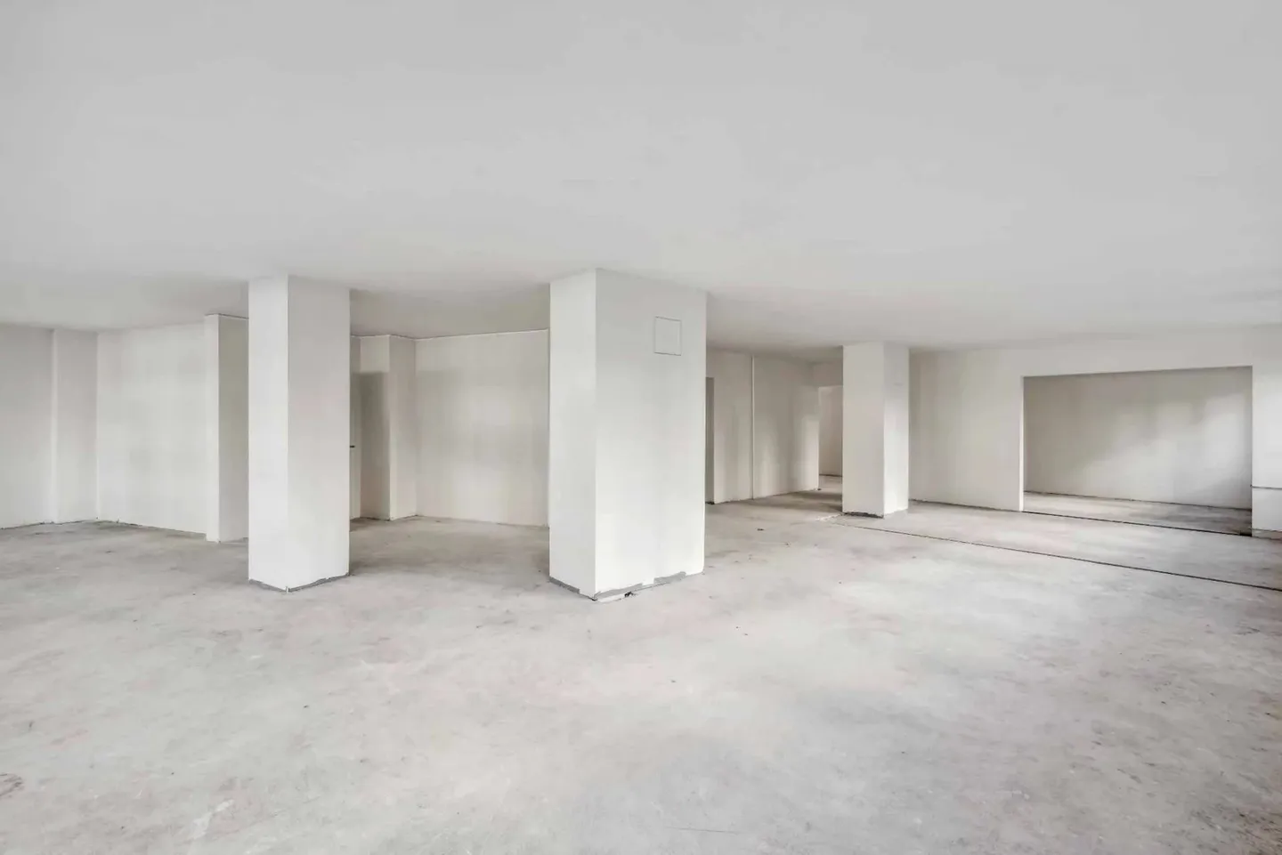 Office space for rent - Photo 7 of 10