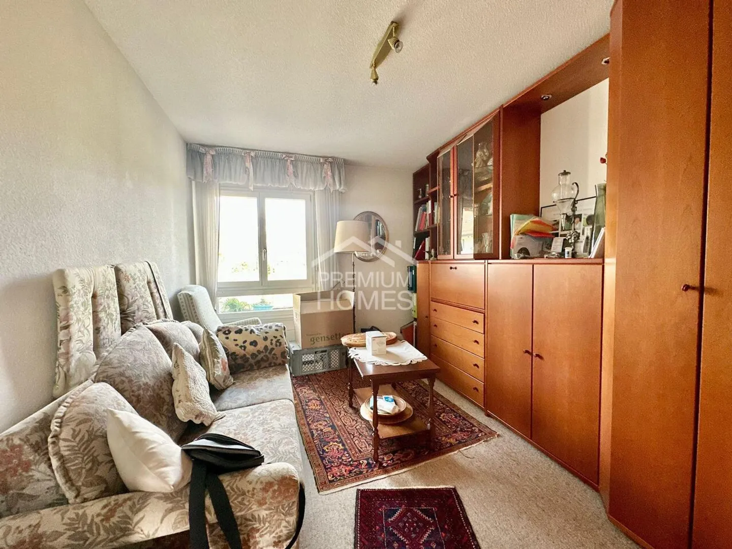 Sunny Garden Apartment Retreat - Photo 6 of 10