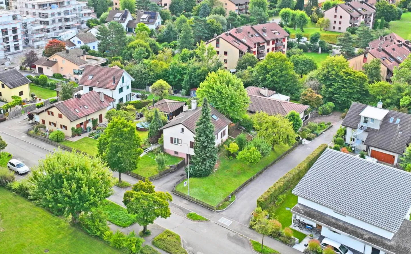BAULAND - CENTRAL - RESIDENTIAL ZONE - Photo 2 of 6