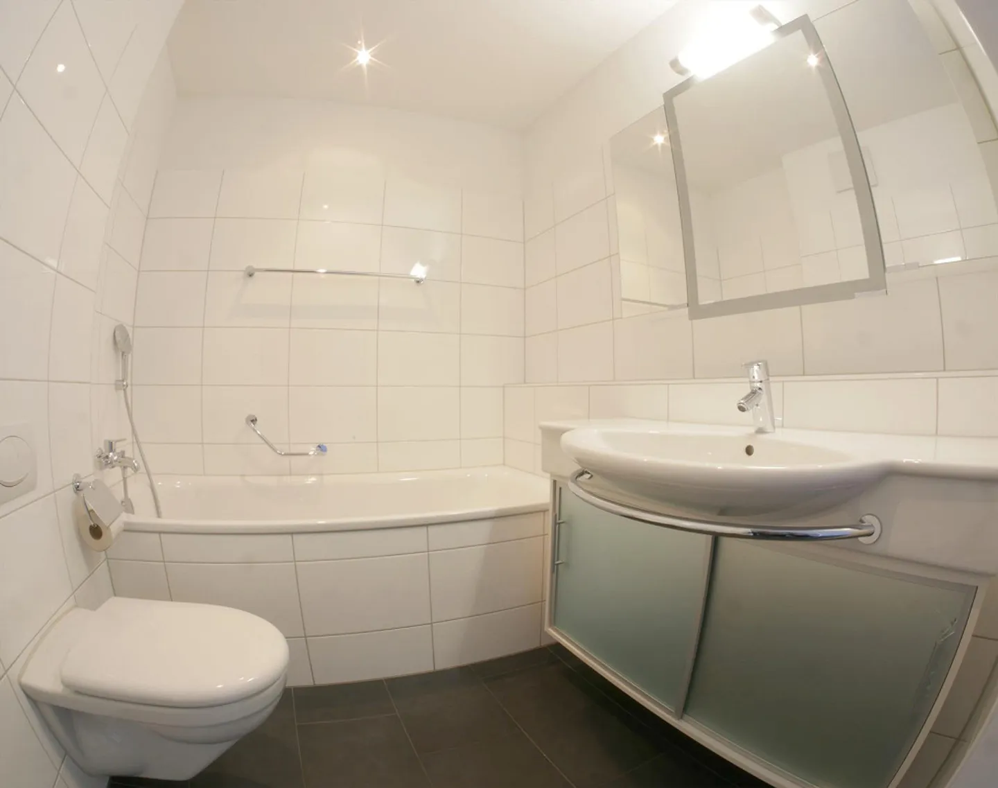 Modernes 5.5 Zimmer Apartment mit Aussicht - Foto 11 von 13