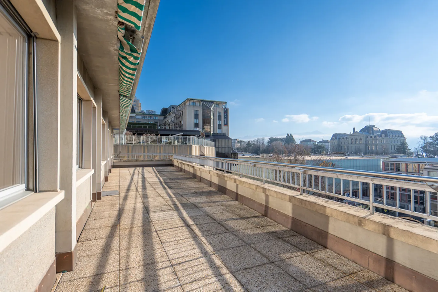 Wunderschöne 3,5 Zimmer mit Balkon im Stadtzentrum von Lausanne - Foto 1 von 9