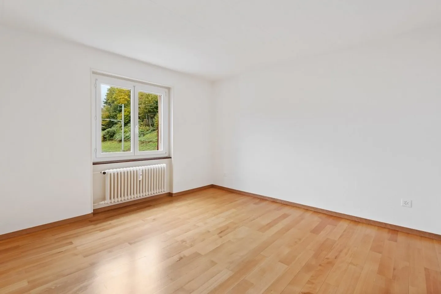 Ampio appartamento soleggiato di 4 stanze con balcone! - Foto 10 di 12