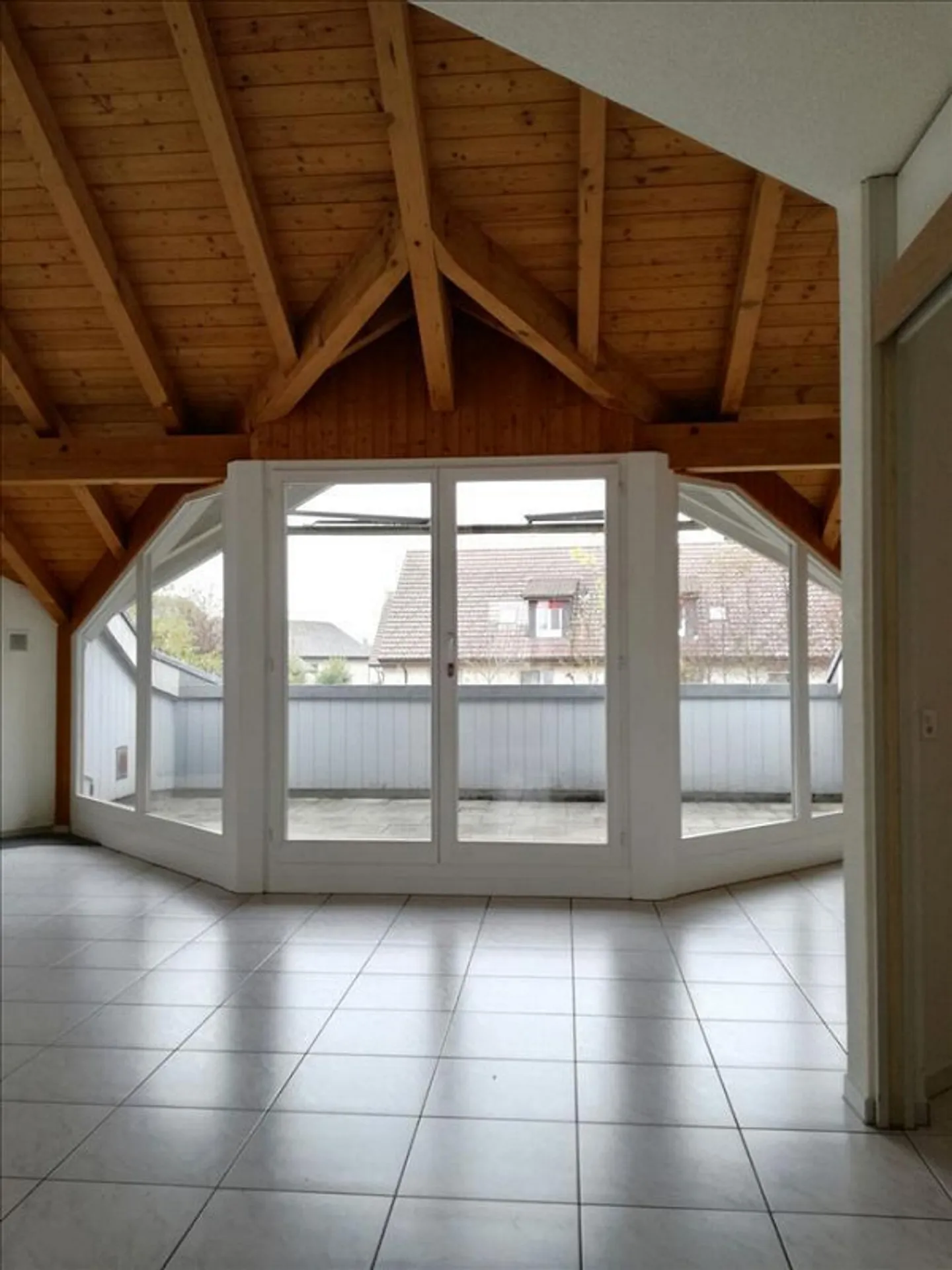 Cozy attic apartment! - Photo 7 of 7